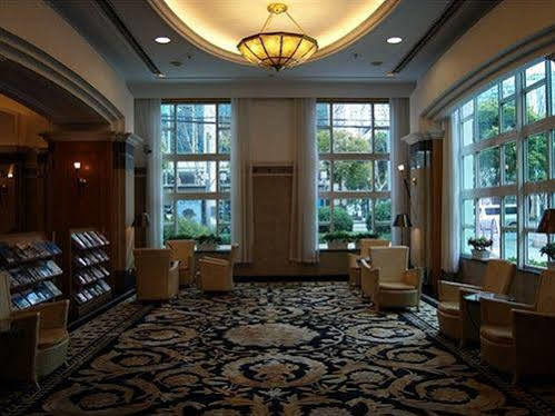 Hotel Rich Garden